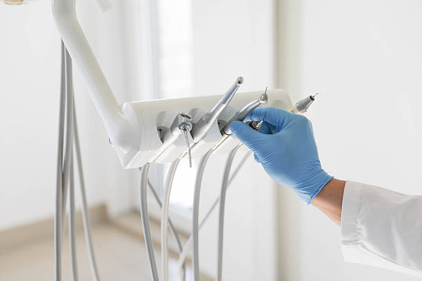 24/7 Emergency Teeth Whitening experts in Rosharon, TX